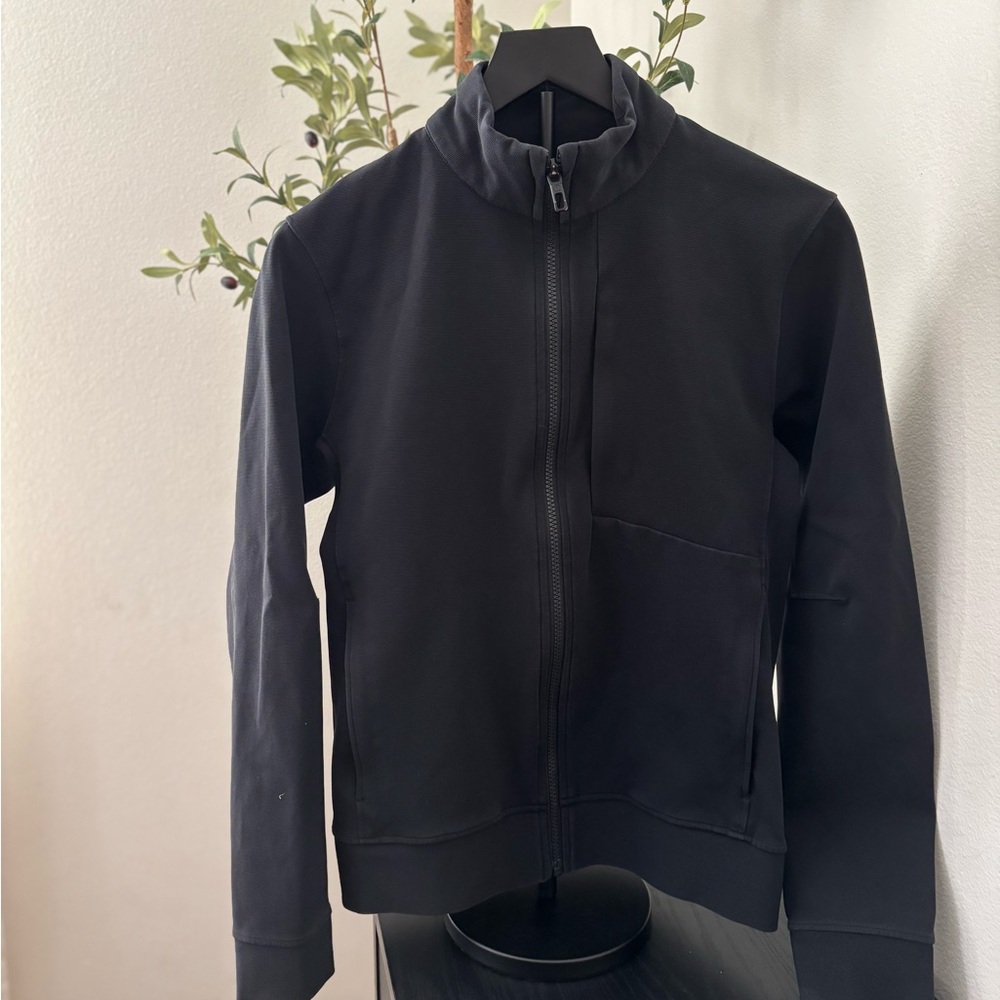 Men’s Lululemon Sojourn Jacket sz S